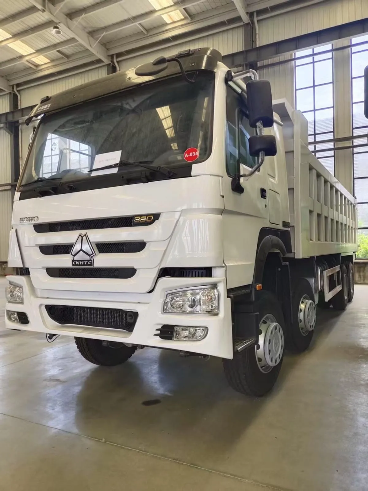 SHACMAN M3000 قلاب مستعمل للبيع 8x4 tipper