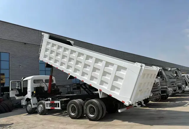 صناديق قلاب 8×4 للبيع