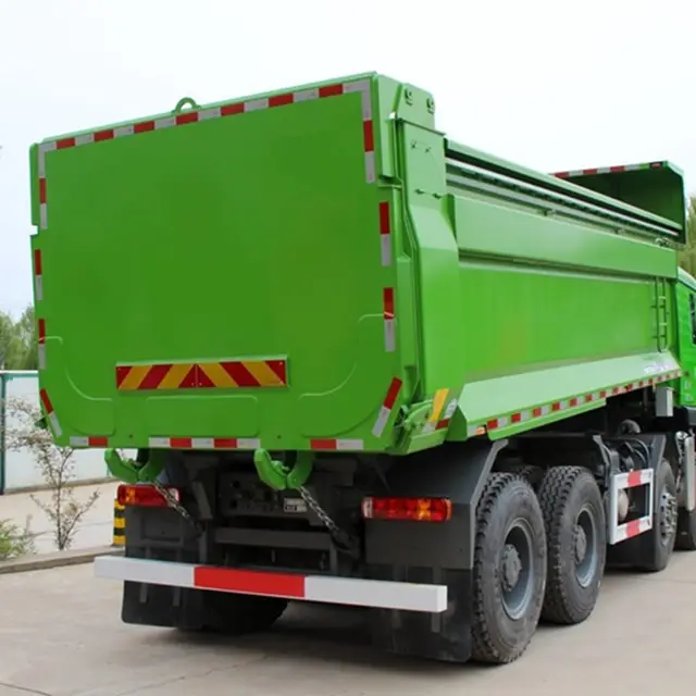 Camión volquete 6×4 en venta