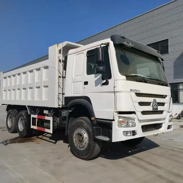 Camión volquete HOWO 6×4 en venta