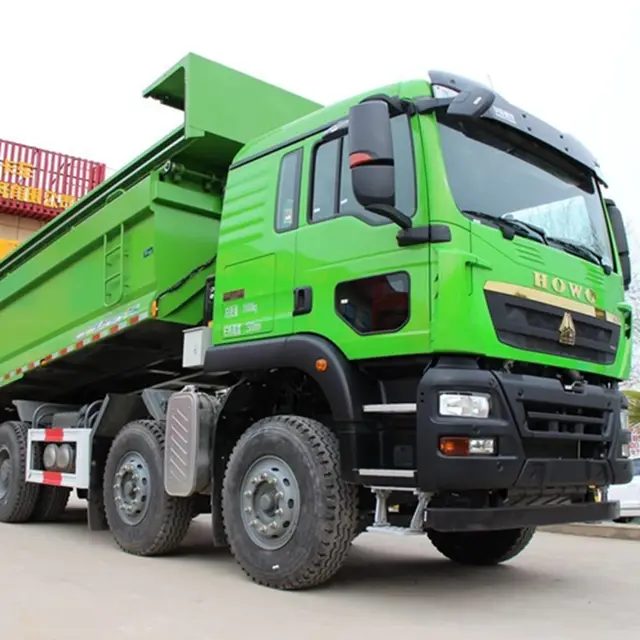 Camión volquete HOWO 8×4 en venta