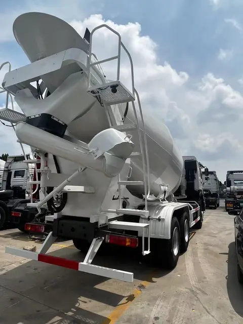 Truk molen 6×4 dijual