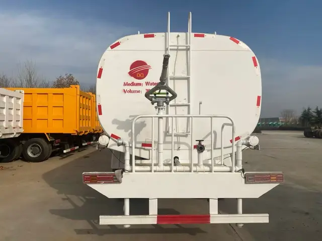 HOWO 6×4 tanker lorries for sale